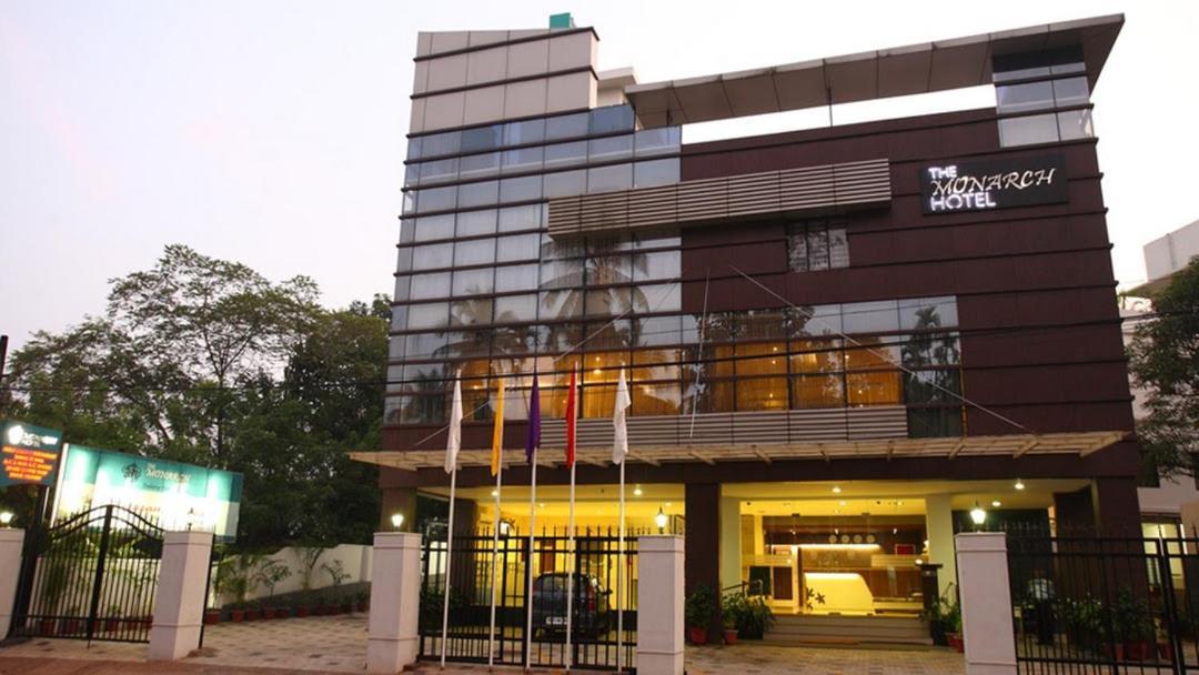 Hotel Monarch Kozhikode Esterno foto